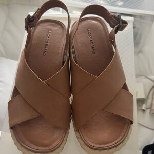 Lucky Brand Women's leather Cross-Strap Sandals